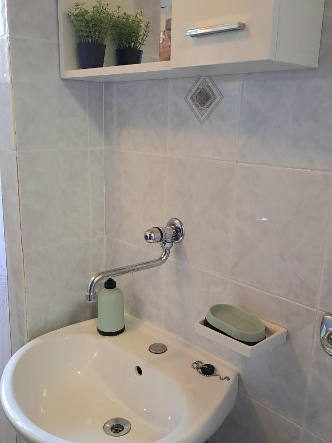 Open Sea Apartmani Grebastica Luaran gambar